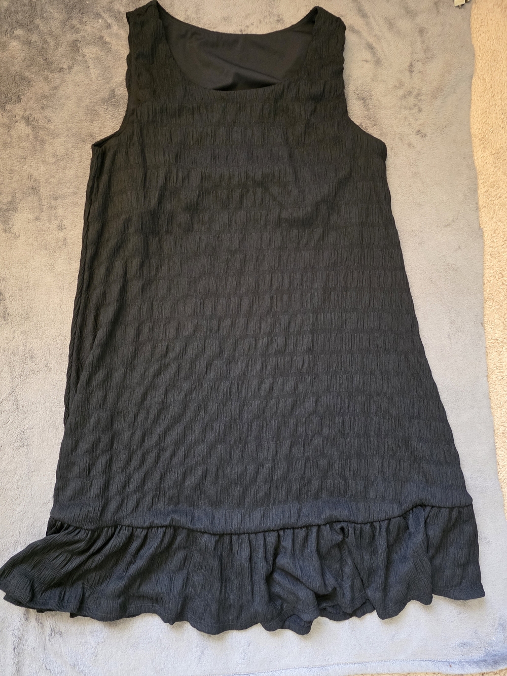HALARA Built in Bra Ruffle Hem Dress